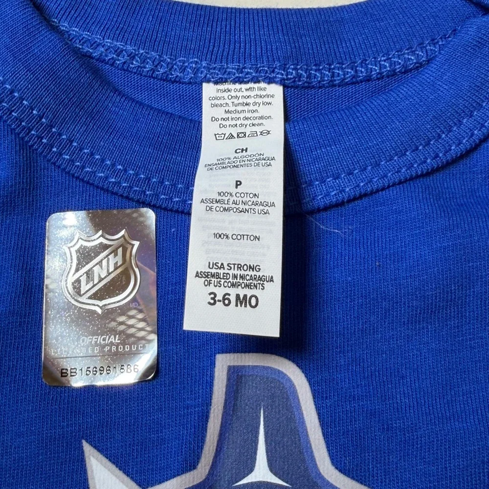 NHL Vancouver Canucks Infant Bodysuit Blue 3-6 Months Hockey Fan Gear Logo